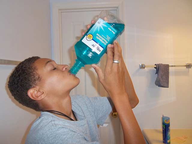 Drinking Mouthwash Side Effects